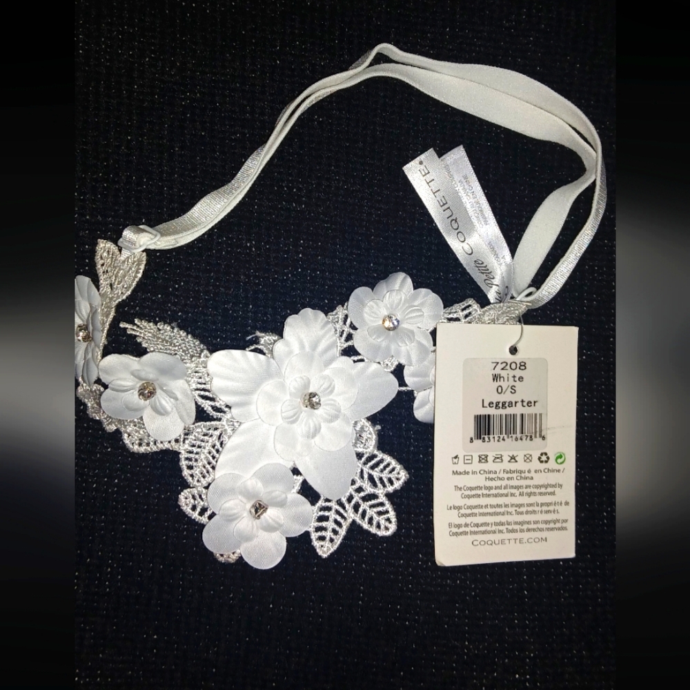 🤍 White Bridial Acessory Floral Garter  (adjustable)